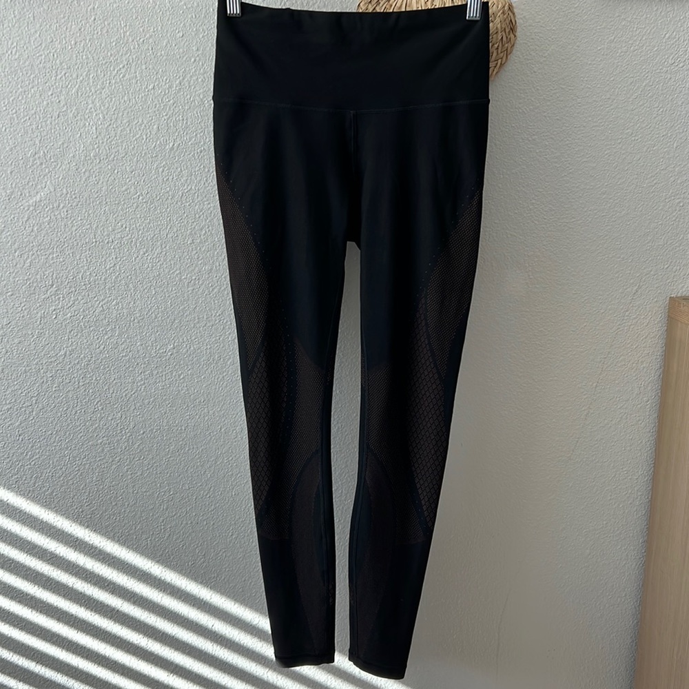 Lululemon Mapped Out Tight Leggings Size 8 Black Running Compression